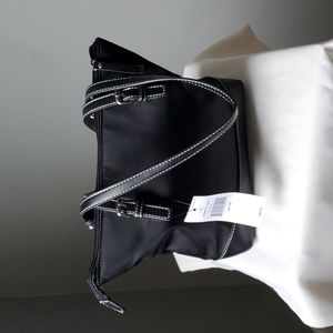 ***NWT*** Tommy Hilfiger handbag